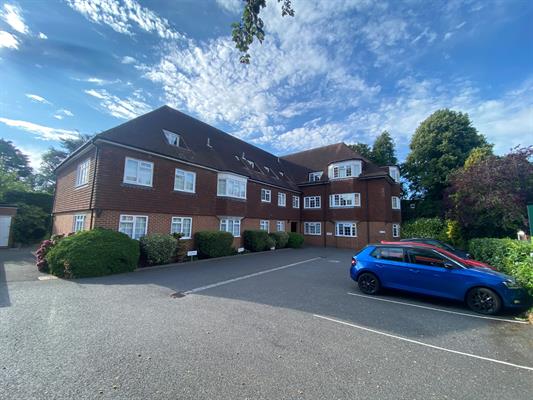 Grove Road, Beaconsfield