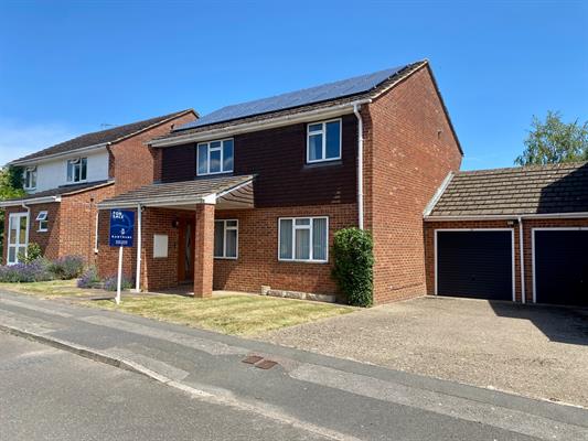 Godolphin Road, Seer Green